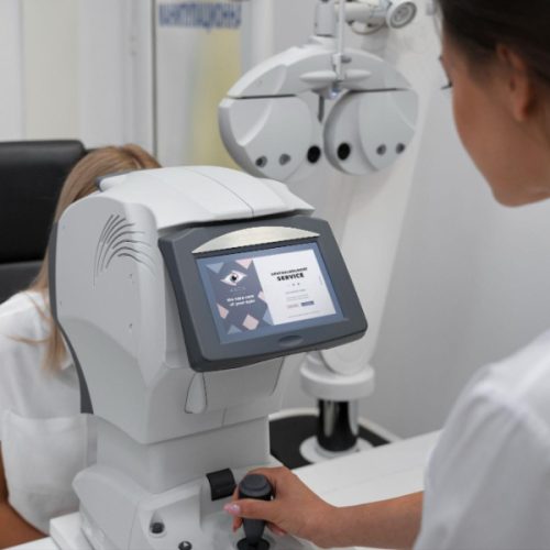 What to Expect During Your First Visit to an Eye Specialist Clinic in Singapore