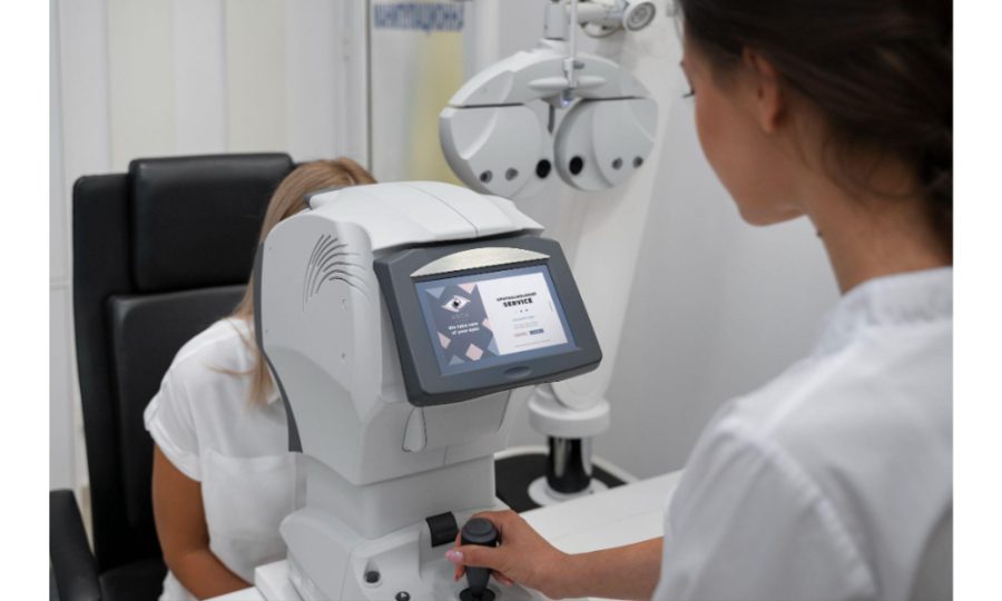 What to Expect During Your First Visit to an Eye Specialist Clinic in Singapore